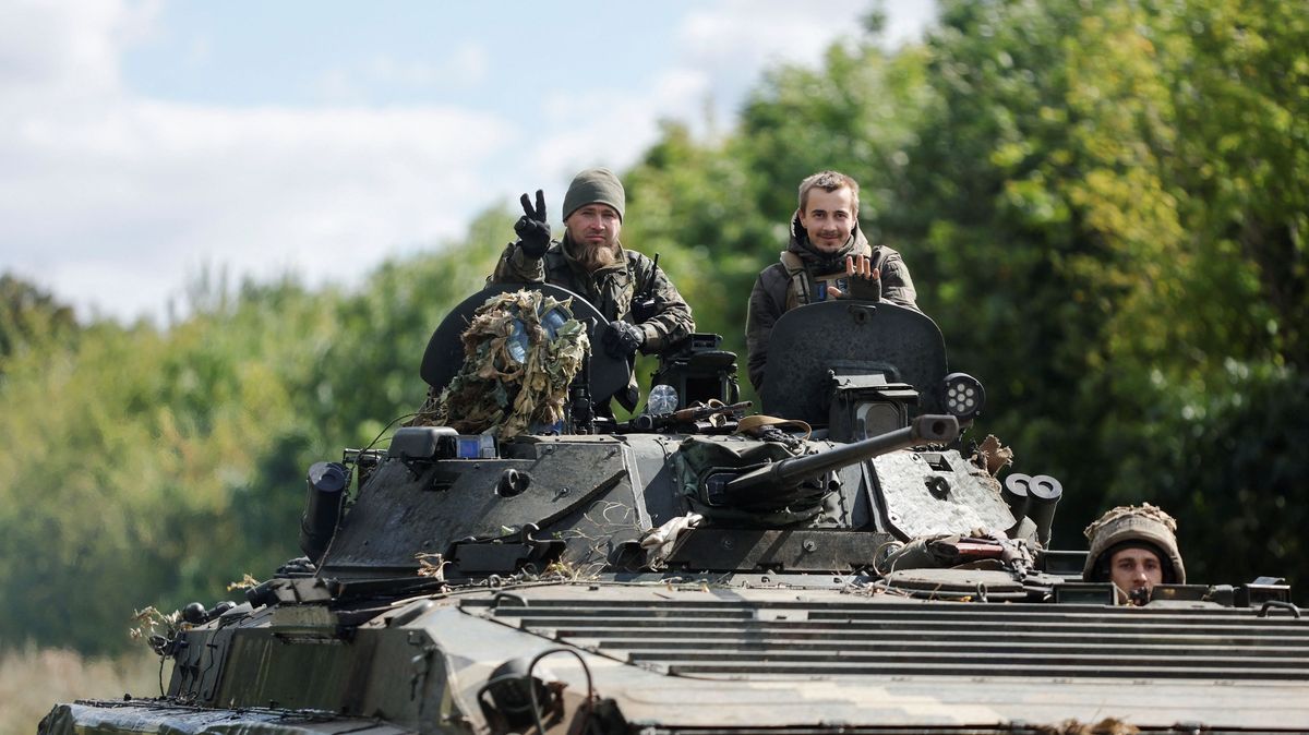 Česko nabízí Ukrajině výcvik 800 vojáků za miliardu